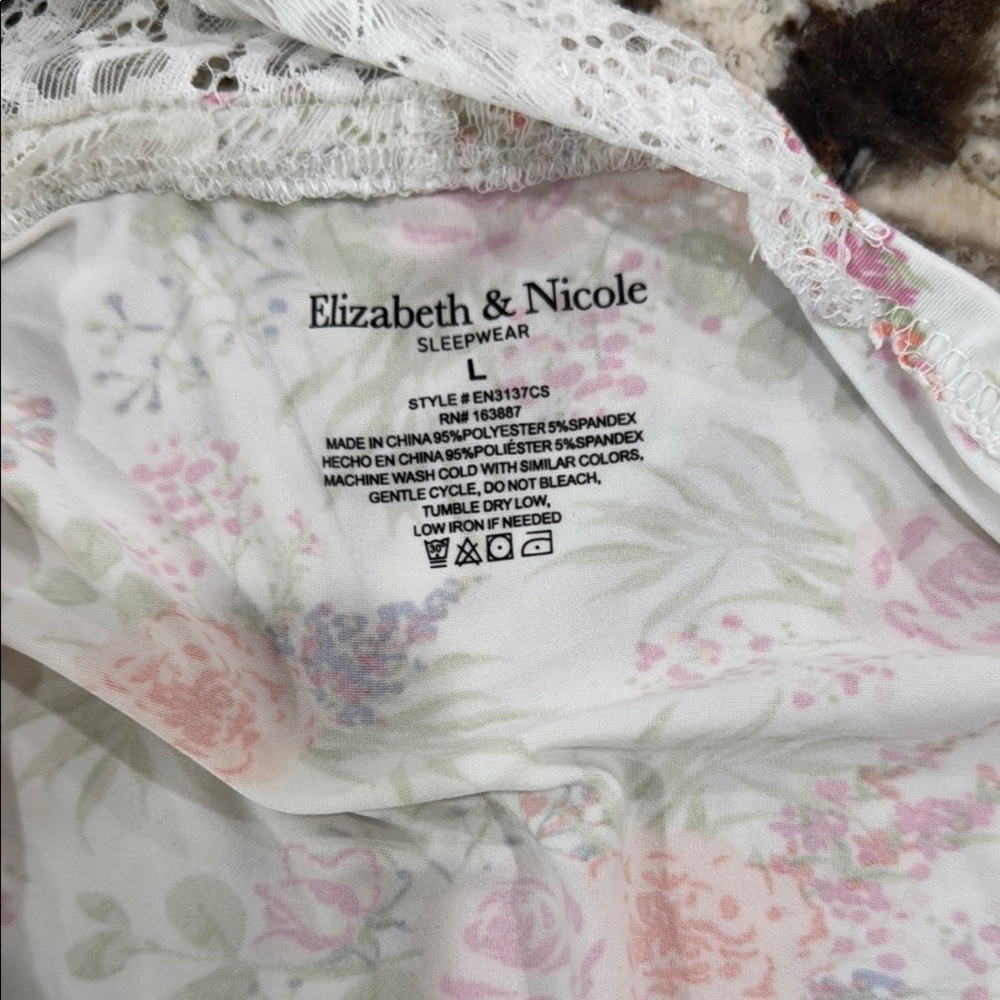 Elizabeth and nicole floral lace trim pajama set size large - Picture 2 of 7